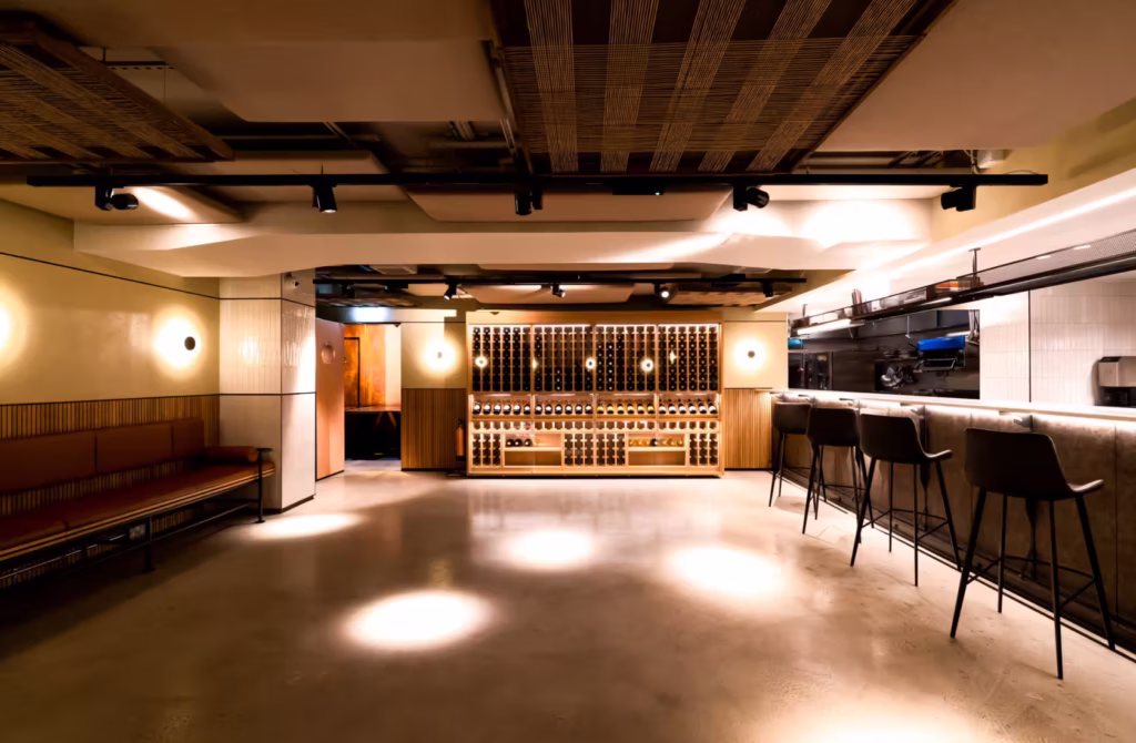 widen-1680-noupsize;21099-the-wine-room-bar-room.jpg-12